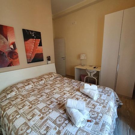 4Rooms Guest House Free Wi-Fi Salerno Ngoại thất bức ảnh