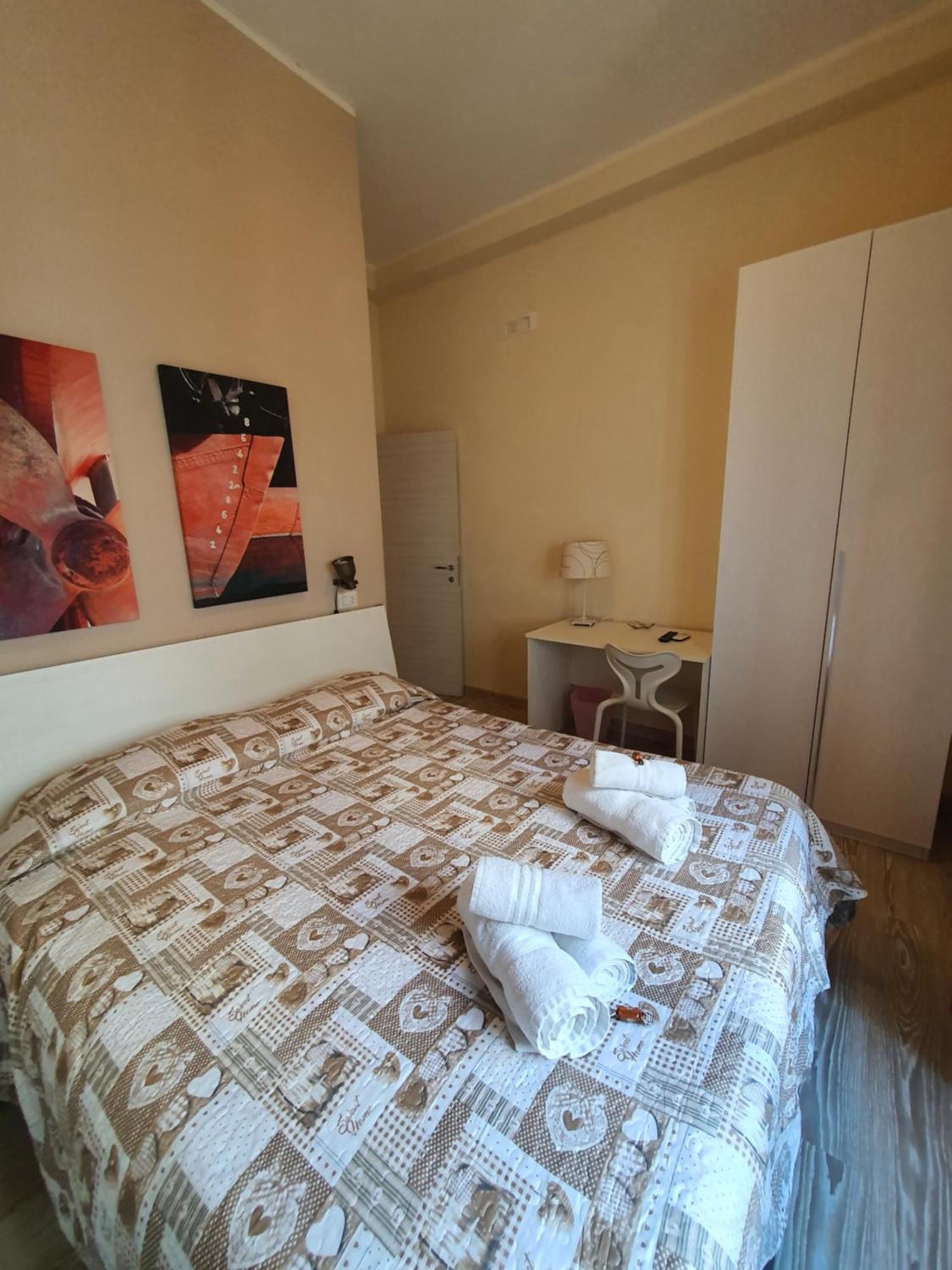 4Rooms Guest House Free Wi-Fi Salerno Ngoại thất bức ảnh
