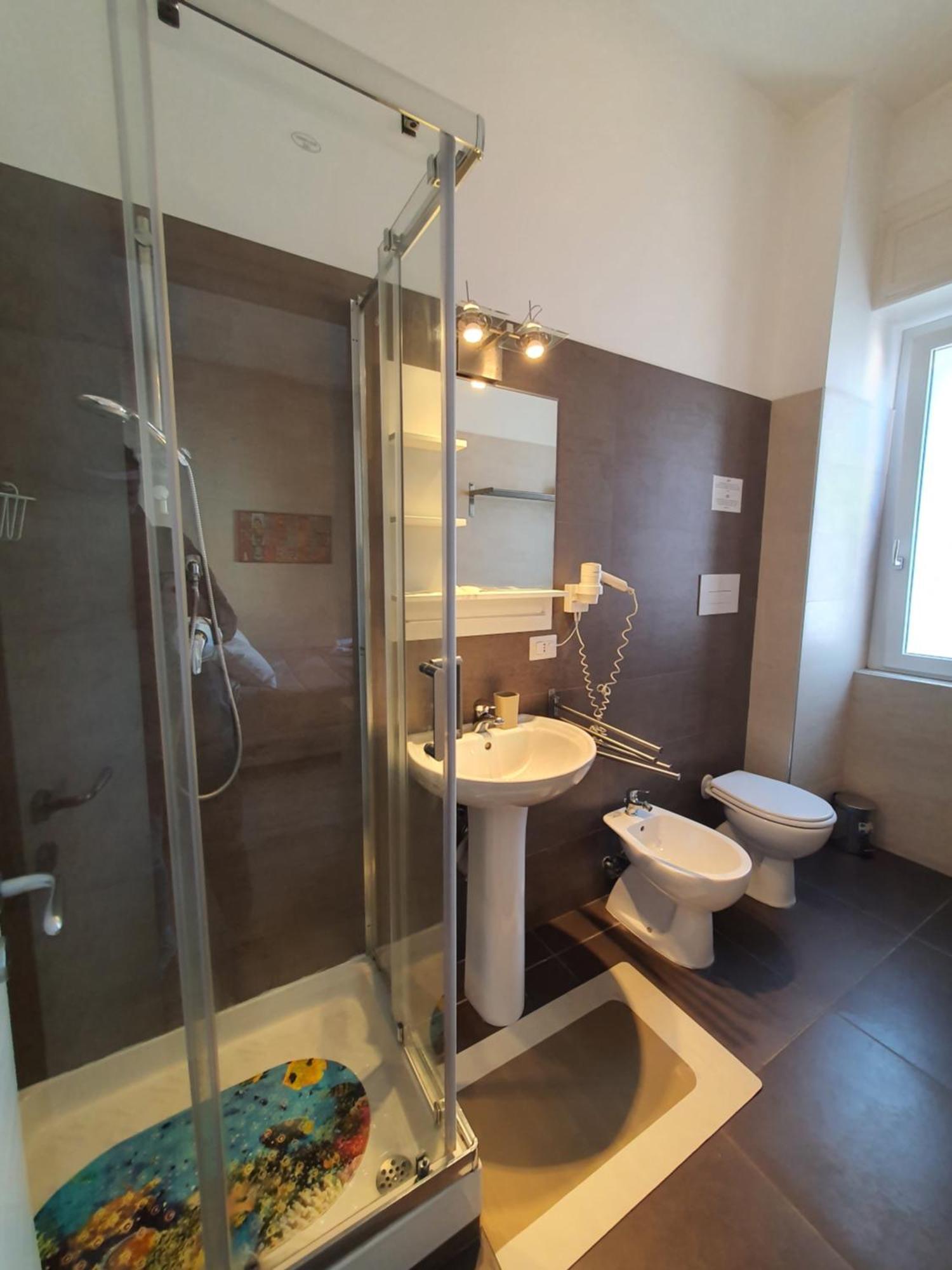 4Rooms Guest House Free Wi-Fi Salerno Ngoại thất bức ảnh