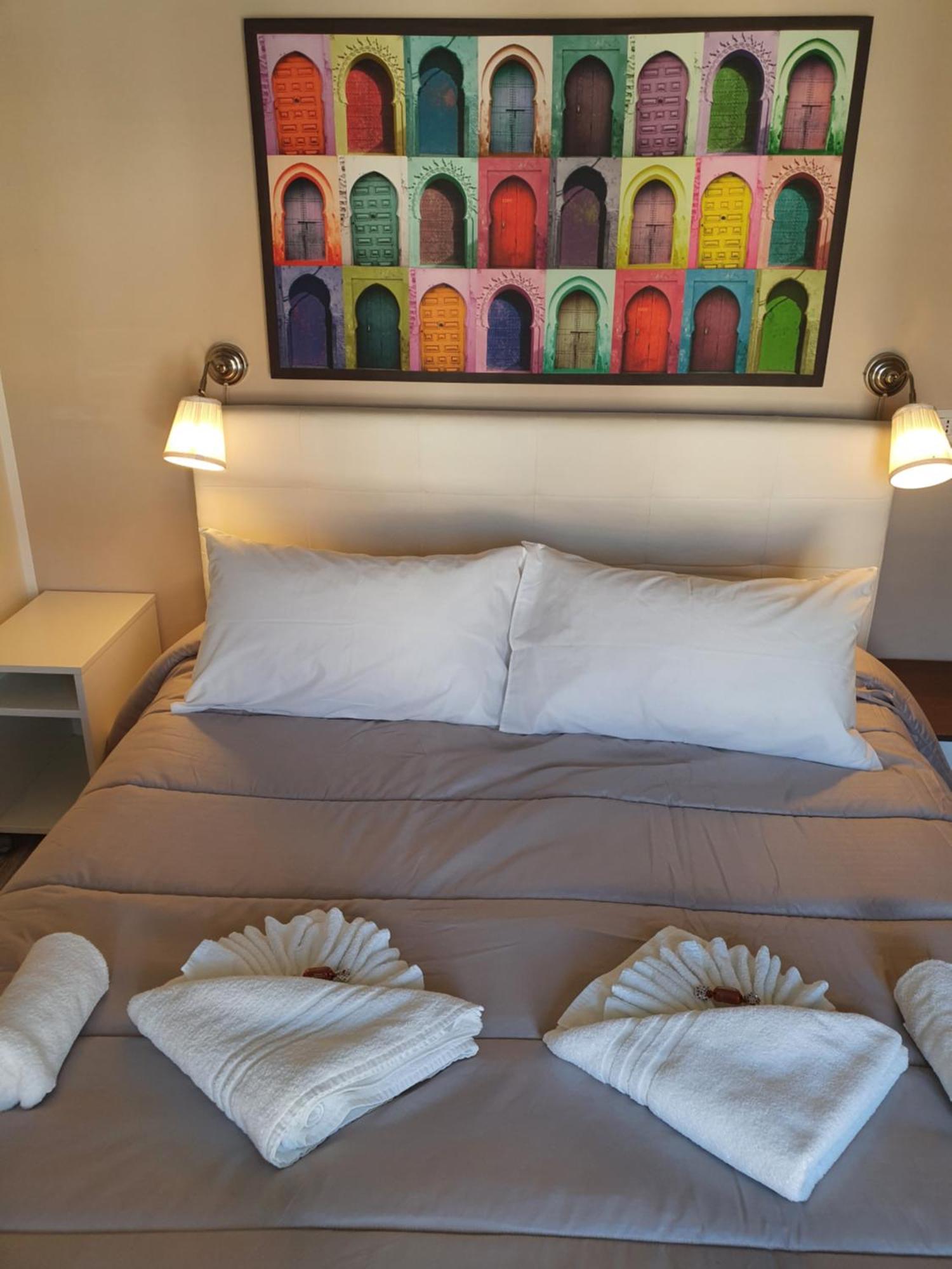 4Rooms Guest House Free Wi-Fi Salerno Ngoại thất bức ảnh