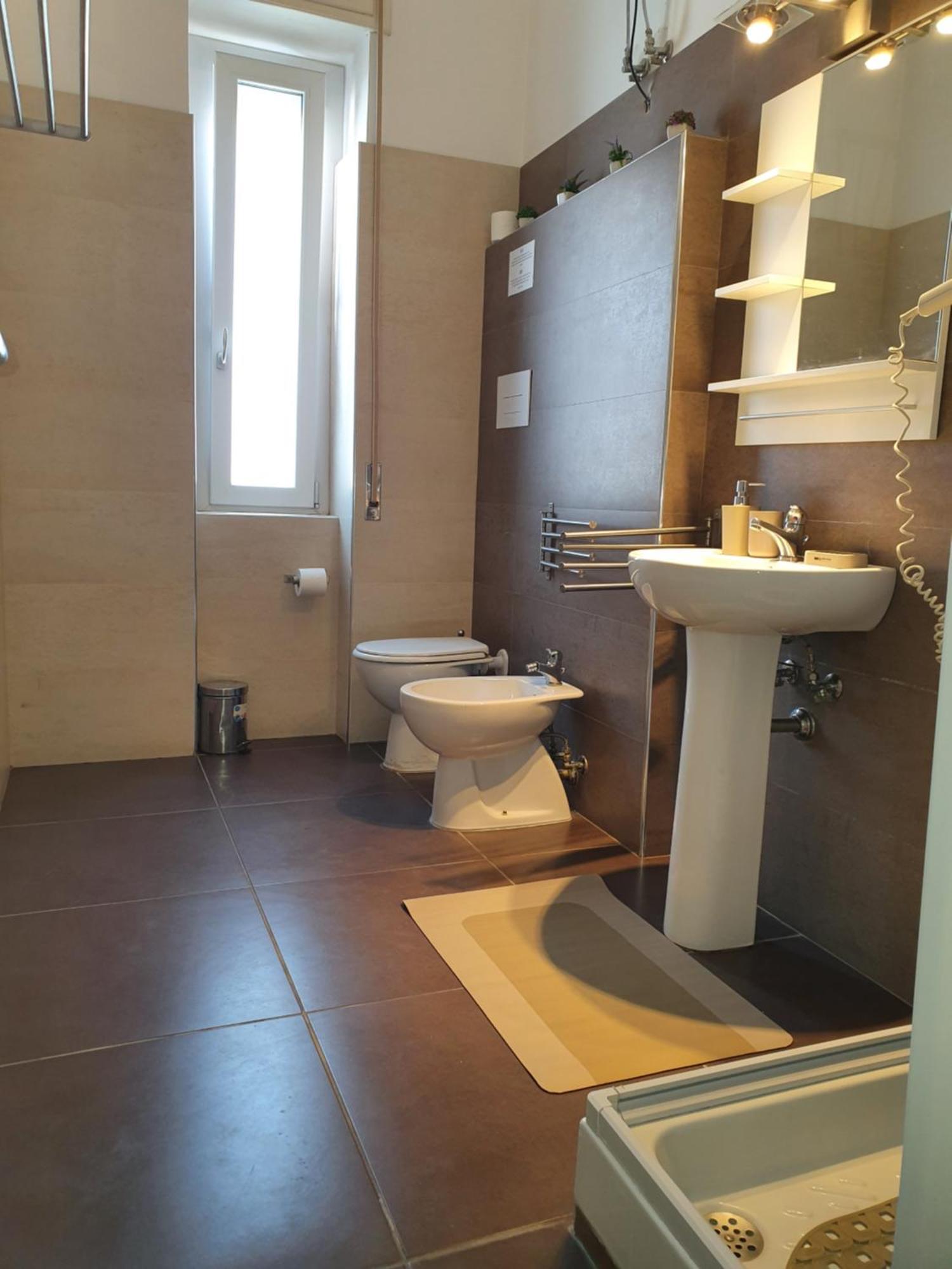 4Rooms Guest House Free Wi-Fi Salerno Ngoại thất bức ảnh