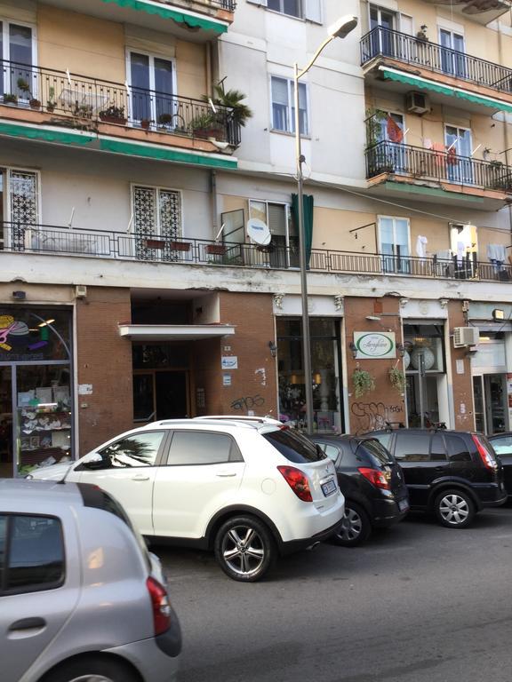 4Rooms Guest House Free Wi-Fi Salerno Ngoại thất bức ảnh