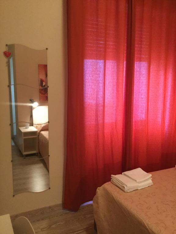 4Rooms Guest House Free Wi-Fi Salerno Ngoại thất bức ảnh